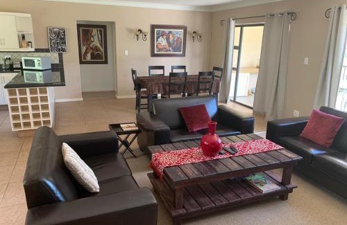 Clarens Villa | Rabbits Den