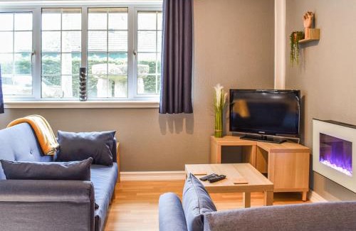 Looe House | Rabbits Warren