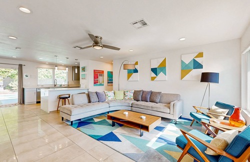 Racquet Club South House | Racquet Club East Gem with 2 primary suites, heated pool & spa