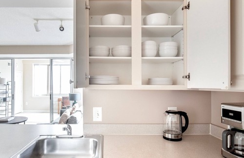 Chinatown Apartment | Rad Mount Vernon 1BR w/Gym, Pool, Doorman, nr. Chinatown, by Blueground