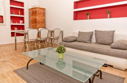 Belso-Ferencvaros Apartment | Raday Prime Exclusive Budapest