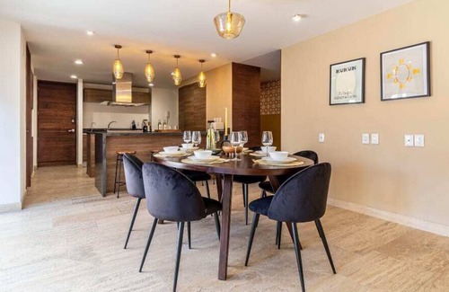Los Morales Apartment | Radiant 3BR wBalcony&View