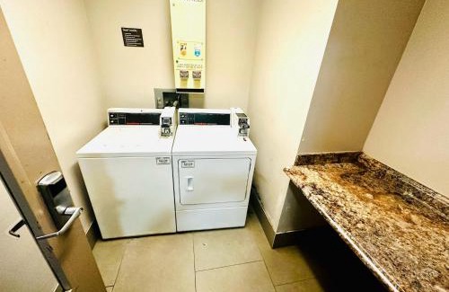 Murfreesboro Hotel | Radiant Inn and Suites