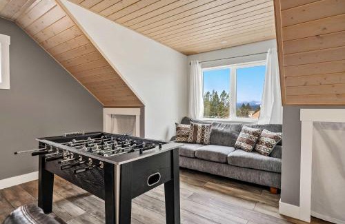 East Kootenay House | Radiant Retreat -Spacious Home - Heart of Radium!