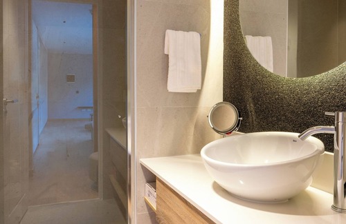 San Carlos de Bariloche Hotel | Radisson Blu Bariloche