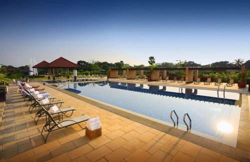 Dhaka Hotel | Radisson Blu Dhaka Water Garden