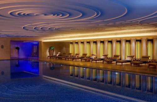 Nan An Hotel | Radisson Blu Plaza Chongqing - Free one cup of smoky the gelnlivet during stay