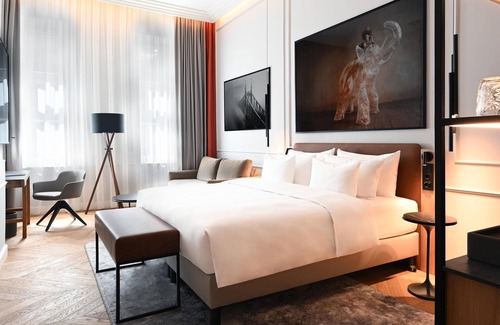 Belvaros - Lipotvaros Hotel | Radisson Collection Hotel, Basilica Budapest