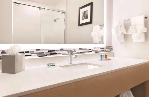 Charlotte Hotel | Radisson Hotel Charlotte Airport