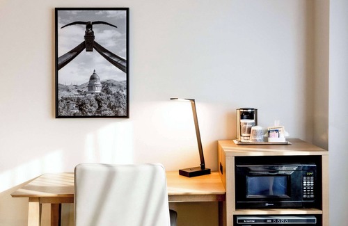 Rio Grande Hotel | Radisson Hotel Salt Lake City Downtown