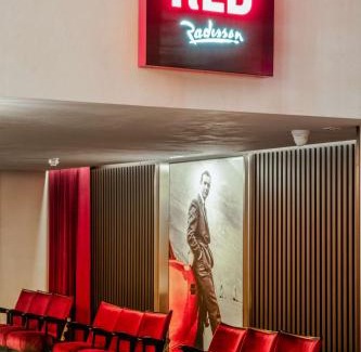 Heathrow Villages Hotel | Radisson RED London Heathrow