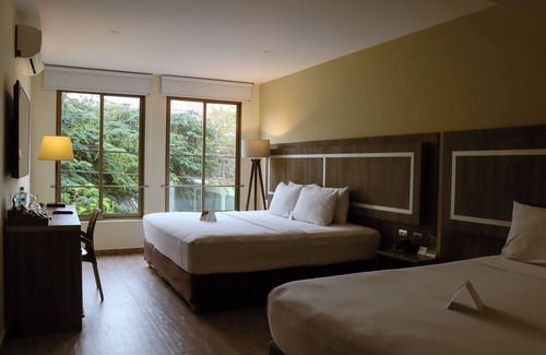 Las Quintanas Hotel | Rado Hotel - Quintanas