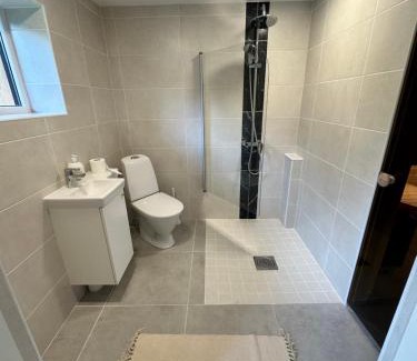Parnu House | Raeküla saunamaja TASUTA PARKIMINE