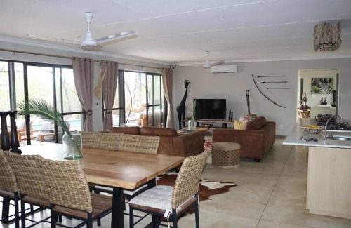 Hoedspruit Cabin | Rafiki Bush Lodge