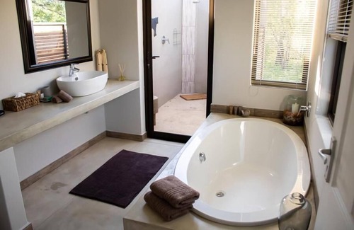 Hoedspruit Cabin | Rafiki Bush Lodge