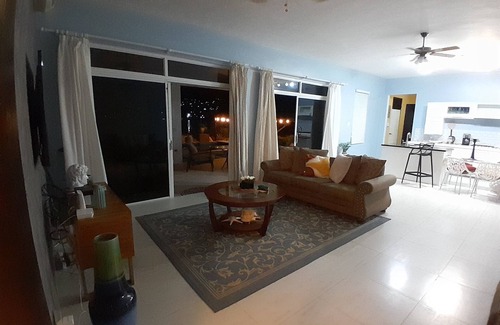 Whitehouse Bed & Breakfast | Rafjam West
