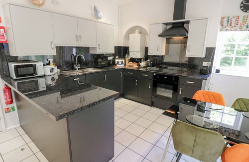 Monmouth Cottage | RAGLAN LODGE, family friendly, character holiday cottage in Monmouth