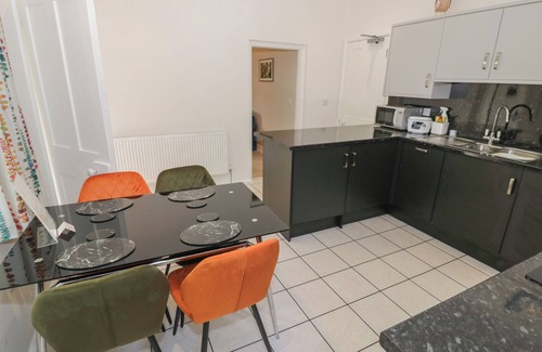 Monmouth Cottage | RAGLAN LODGE, family friendly, character holiday cottage in Monmouth