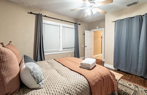 North Overton House | Raider On Main - 2BR/1BA - Pet Friendly