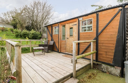 Abergavenny Cottage | Railway Carriage