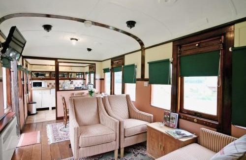 Stowmarket House | Railway Carriage Two - E5601