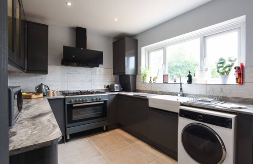 Cosham House | Railway House | Cosham's Family Friendly Home
