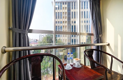 Tan Binh Hotel | Rainbow Airport Hotel