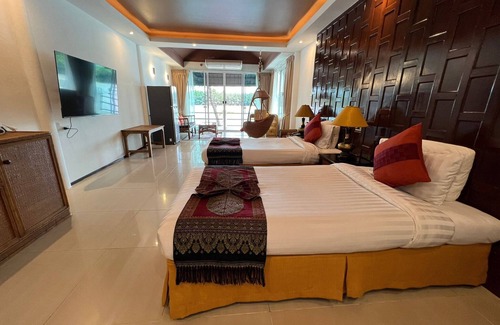 Bang Khla House | Rainbow Arokaya Holistic Longevity Wellness Resort - Riverfront Room 6