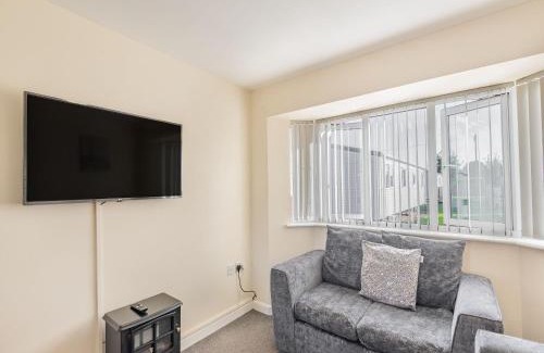 Chapel Saint Leonards House | Rainbow Bungalow 1 - Uk39809