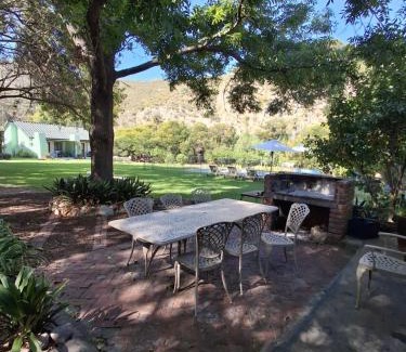 Montagu Villa | Rainbow Glen Self Catering Chalets