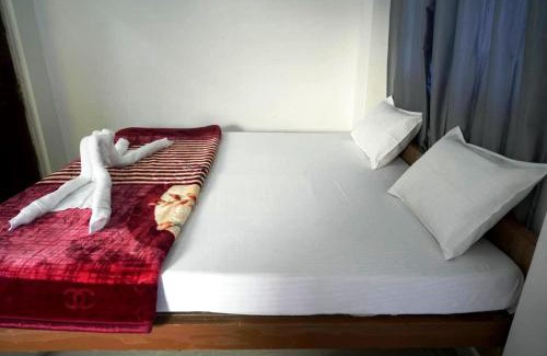 Mahmoorganj House | Rainbow Inn