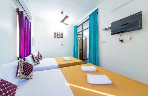 Kuilapalayam Bed & Breakfast | Rainbow Residency ECR