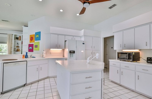 Dunnellon House | Rainbow River Pool House - KAYAKS and Floating Tubes - Heated Pool!