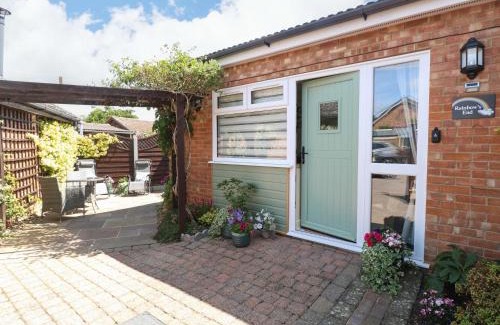 Dereham House | Rainbow's End