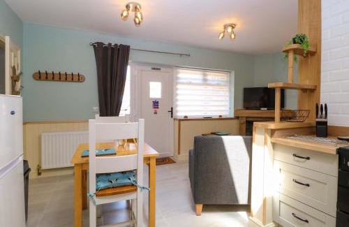 Dereham House | Rainbow's End