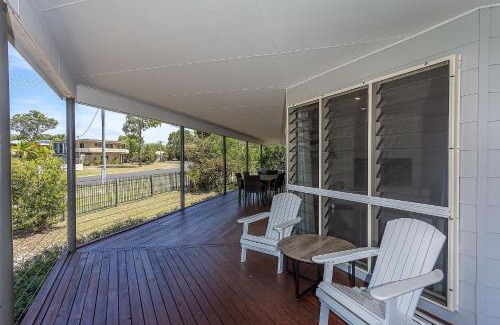 Rainbow Beach House | Rainbow Tides - Rainbow Beach - Pets welcome - Aircon