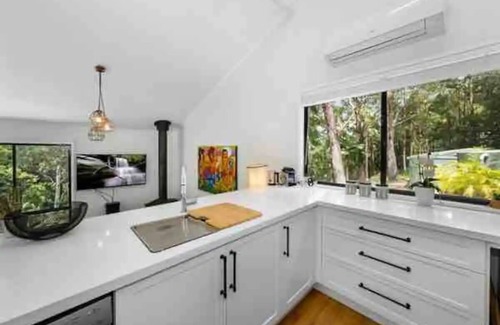 Central Coast House | Rainforest Retreat Set on 5 acres of rainforest.