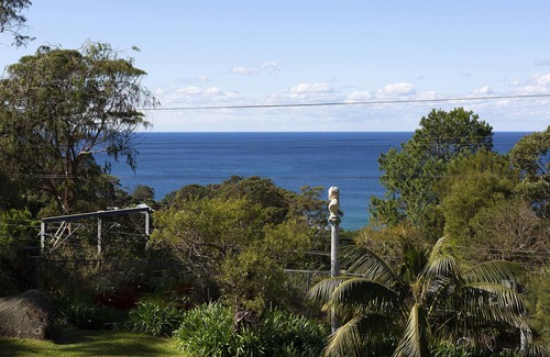 Wombarra House | Rainforest Retreat by Wombarra Beach
