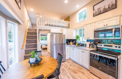 Forks House | Rainforest Tiny Home Retreat #29