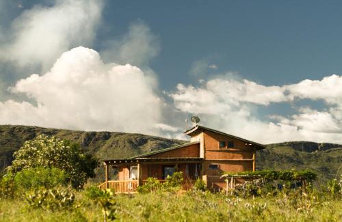 Alto Paraiso de Goias Cabin | Raizando Ecologia Humana