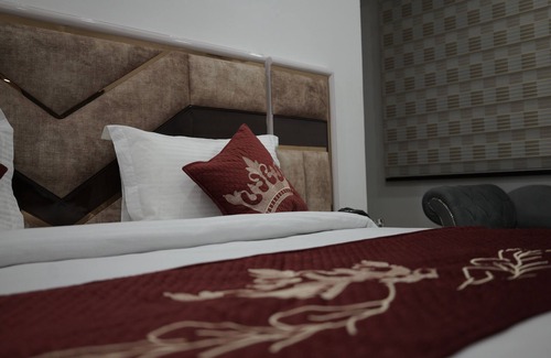 Maharajganj Hotel | Raj Vilas Hotel & Resort Maharajganj
