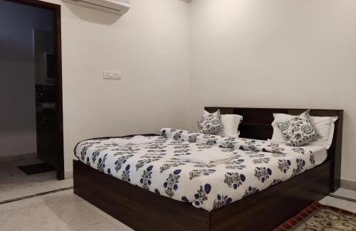 Malviya Nagar Apartment | RajKamal Villa