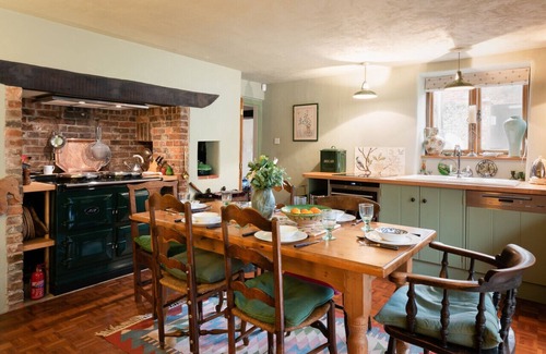 Cerne Abbas House | Raleighs - Three Bedroom House, Sleeps 6