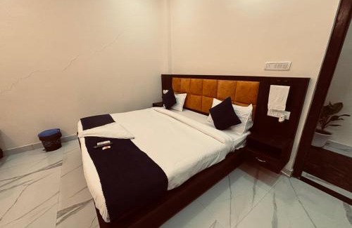 Faizabad Apartment | Ram Sevak Hotel By Nandan
