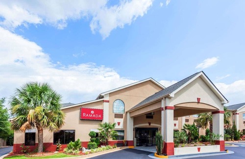Locust Grove Hotel | Ramada by Wyndham Locust Grove