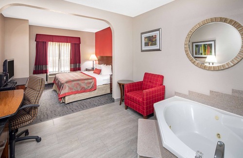 Alpharetta Hotel | Ramada by Wyndham Alpharetta/Atlanta North