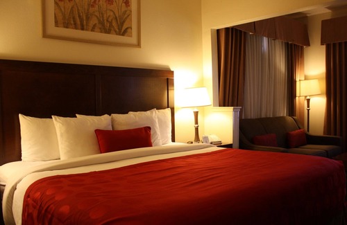 Dupont Hotel | Ramada by Wyndham Denver International Airport