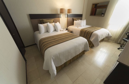Downtown Culiacan Hotel | Ramada by Wyndham Hola Culiacan