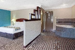 Houston Hotel | Ramada by Wyndham Houston Intercontinental Airport South