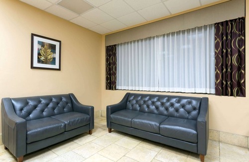 Lake Placid Hotel | Ramada by Wyndham Lake Placid